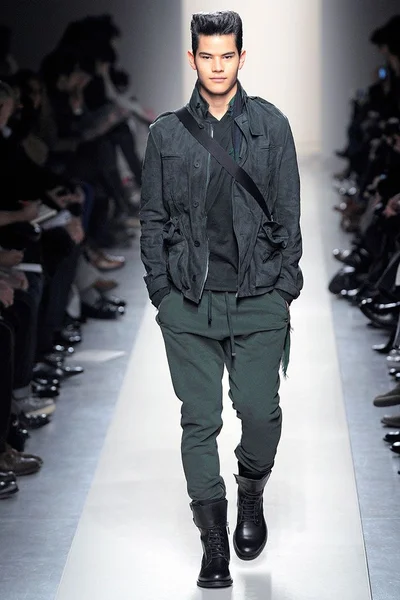 Look 5